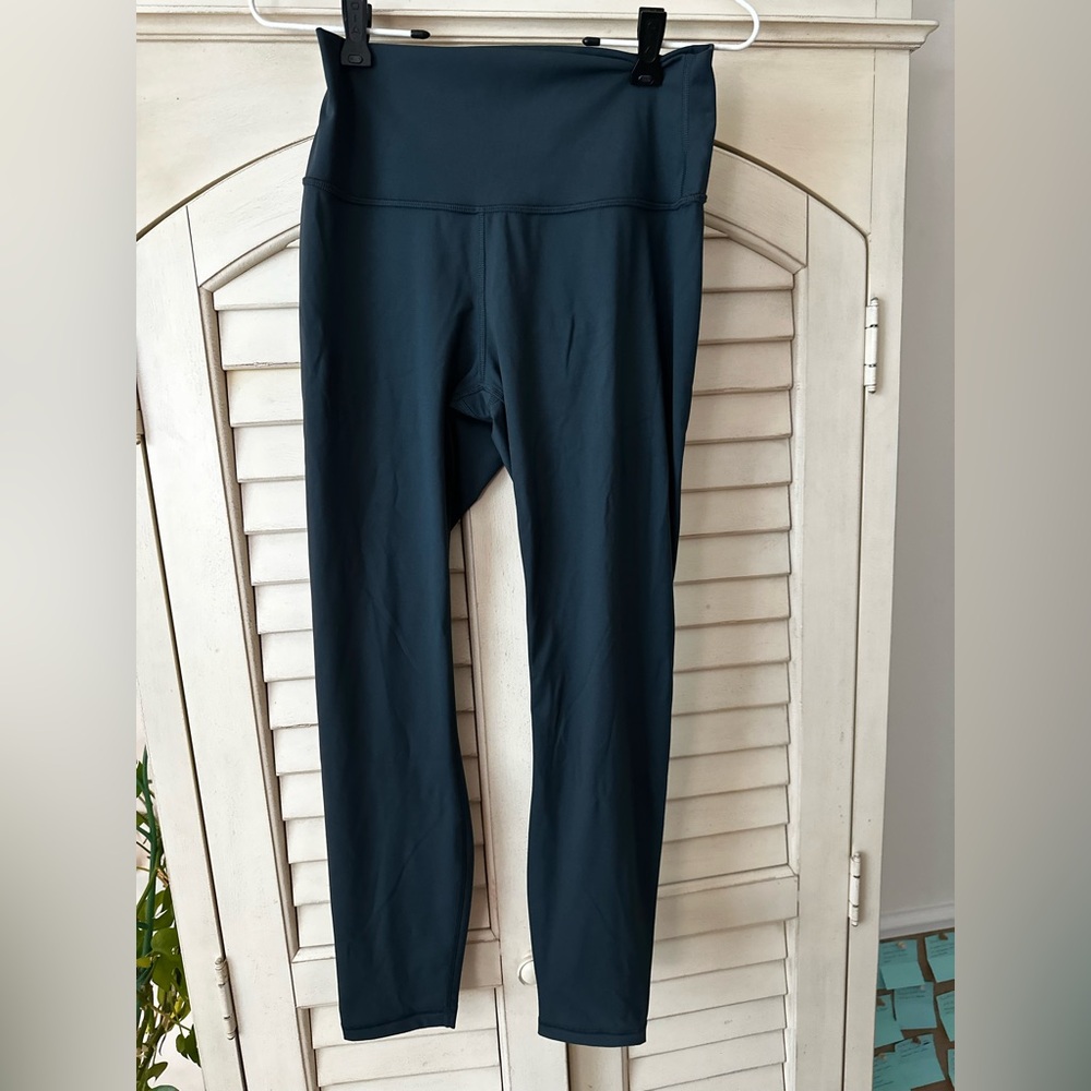 NWT CRZ YOGA FOREST GREEN LEGGINGS